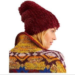 NEW Free People Clouds Fluffy Berry Red Beanie OS🎁